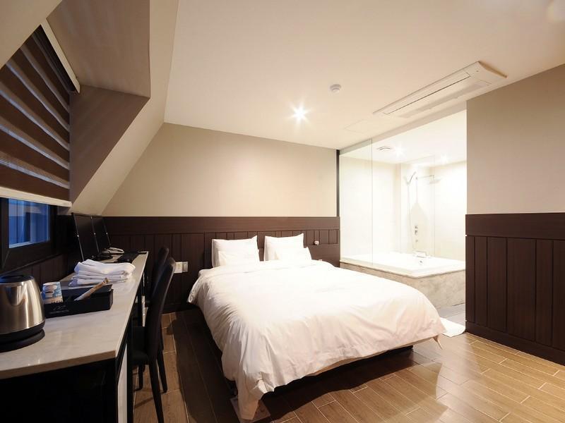Queens Hotel Seomyeon Busan Ngoại thất bức ảnh