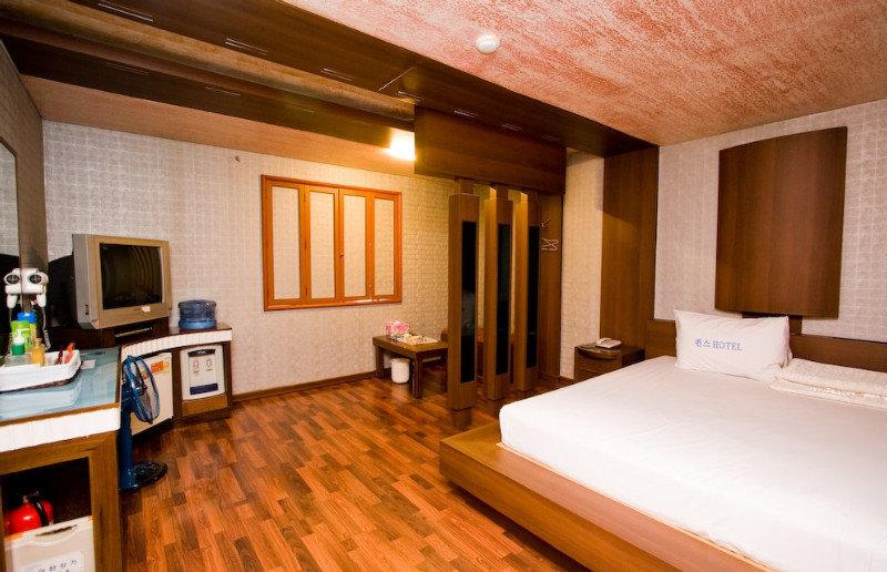 Queens Hotel Seomyeon Busan Ngoại thất bức ảnh