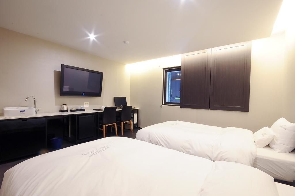 Queens Hotel Seomyeon Busan Ngoại thất bức ảnh
