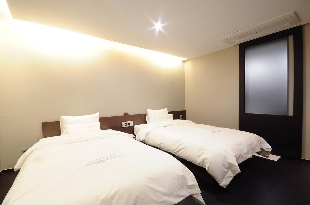 Queens Hotel Seomyeon Busan Ngoại thất bức ảnh