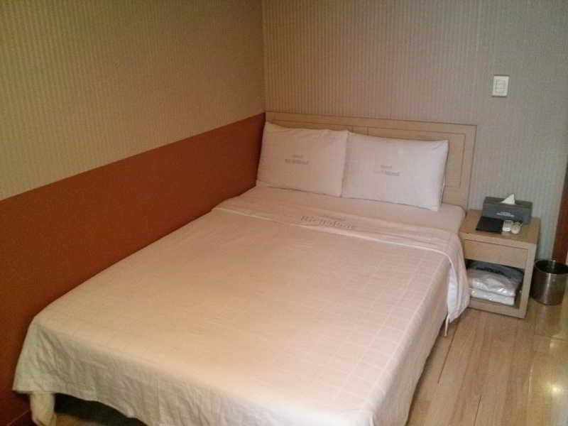 Queens Hotel Seomyeon Busan Ngoại thất bức ảnh